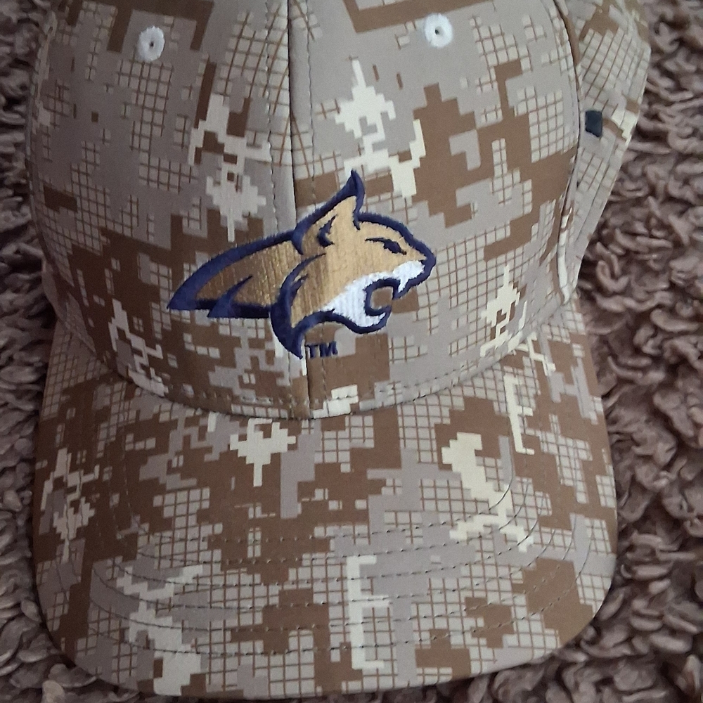 Under Armour Black and Gray Cap